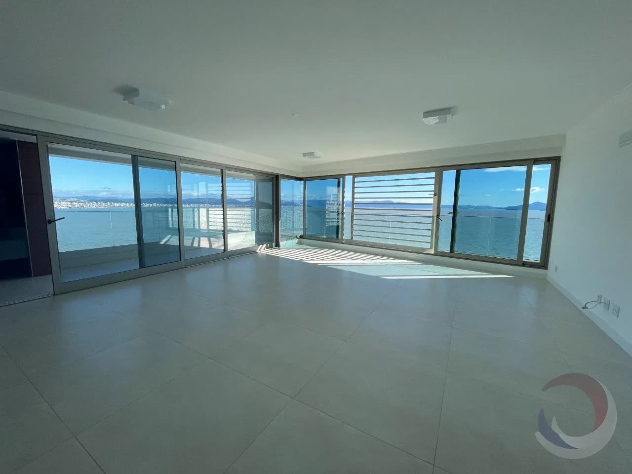 Apartamento para venda com 3 dormitórios em Beira Mar Norte com 209 m² — foto 3