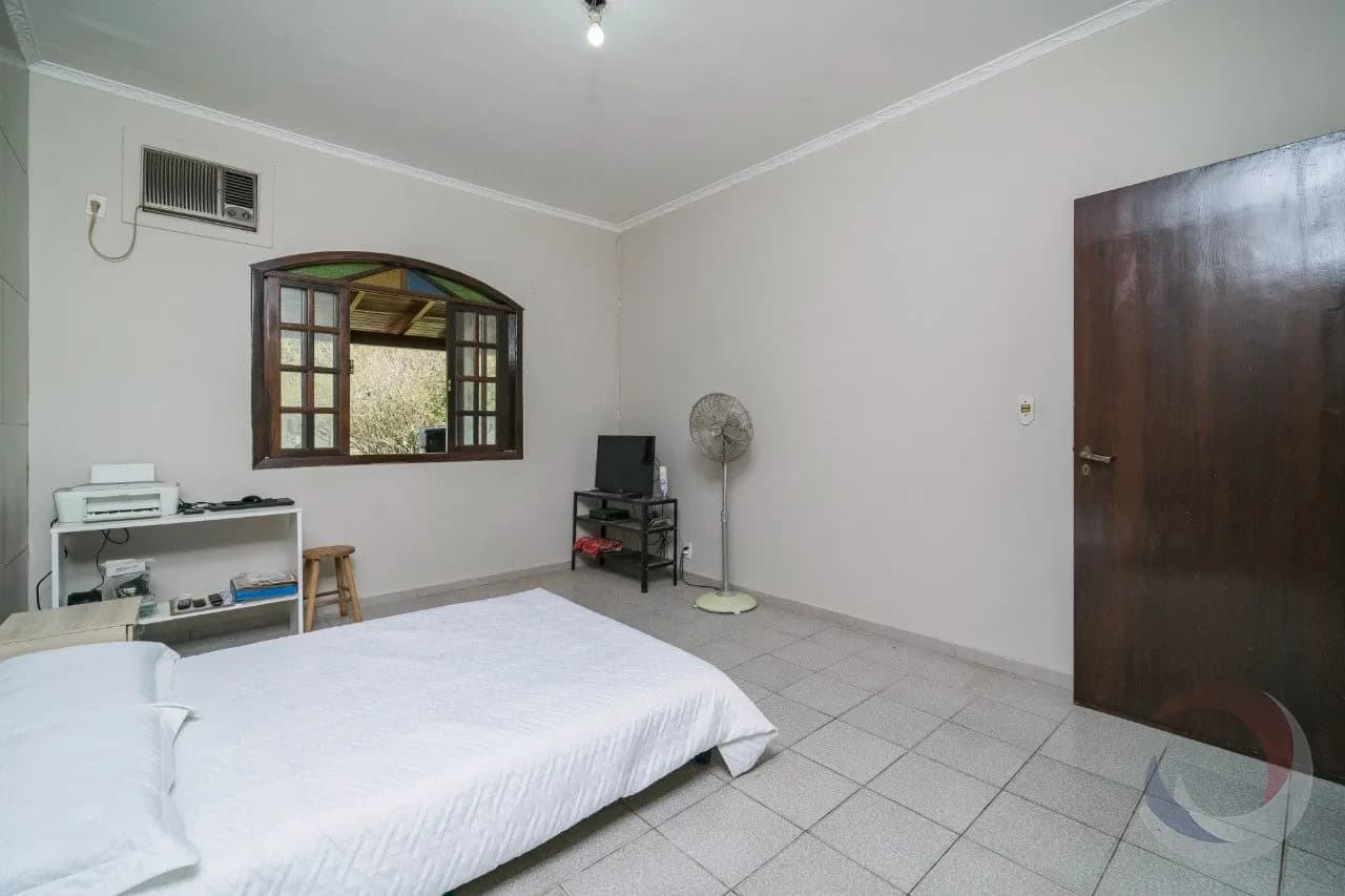 Casa para venda com 3 dormitórios em Carianos com 274 m² — foto 4