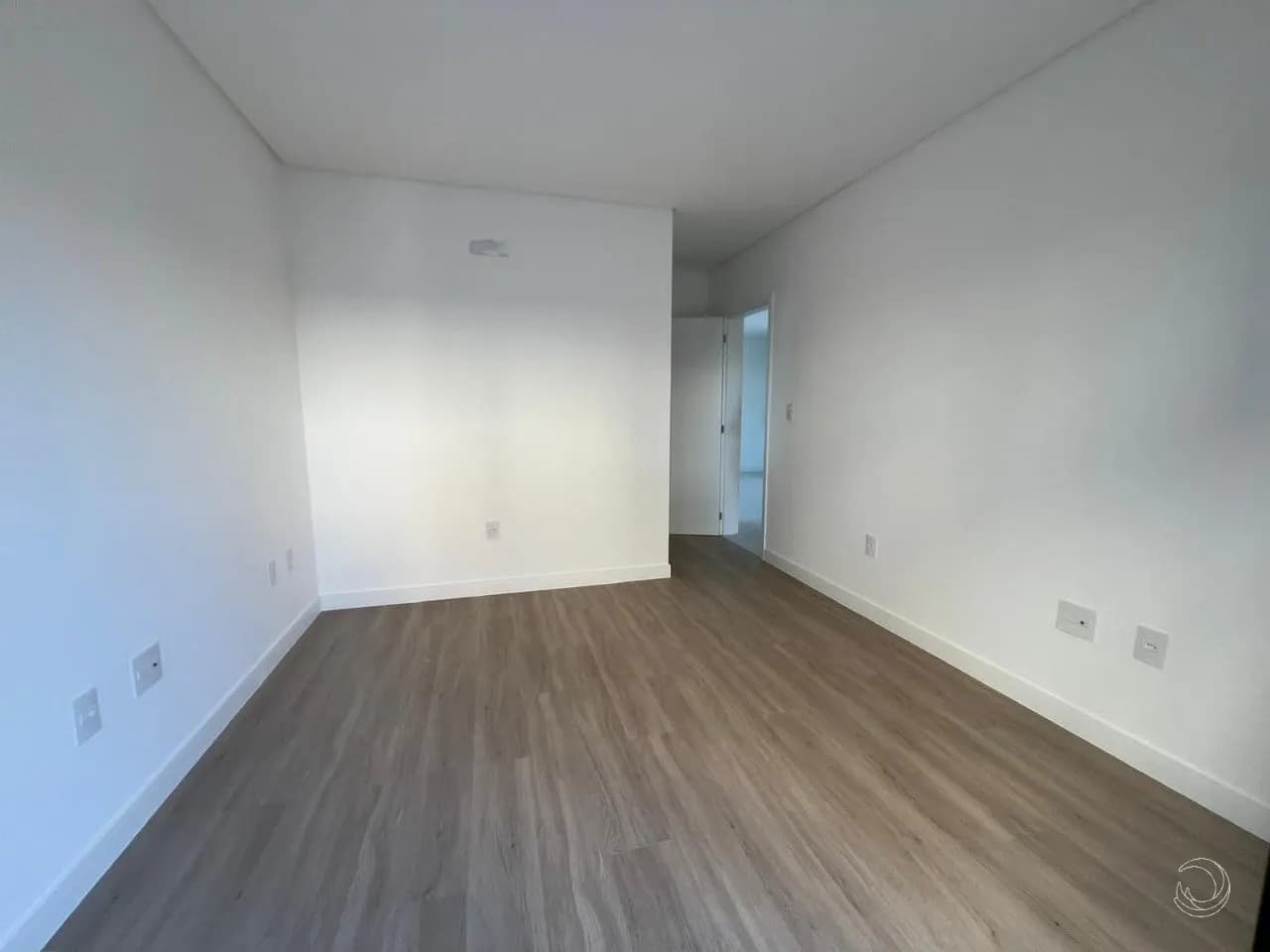 Apartamento para venda com 2 dormitórios em Coqueiros com 100 m² — foto 3