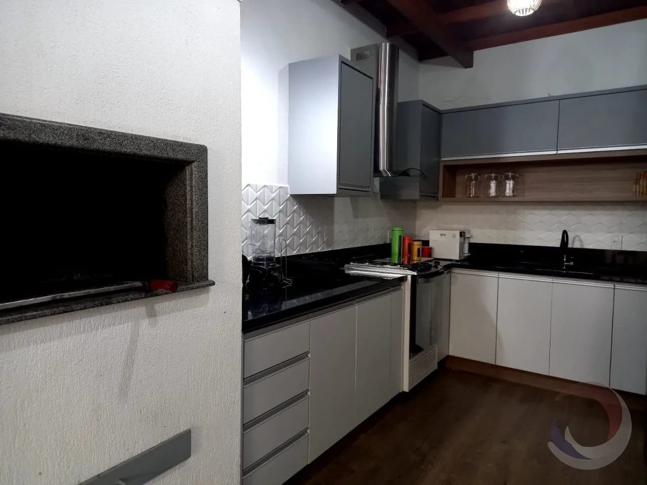 Casa para venda com 5 dormitórios em Rio Tavares com 280 m² — foto 2