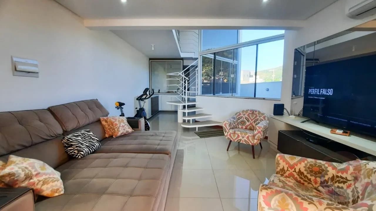 Casa para venda com 3 dormitórios em Ribeirão da Ilha com 151 m² — foto 3