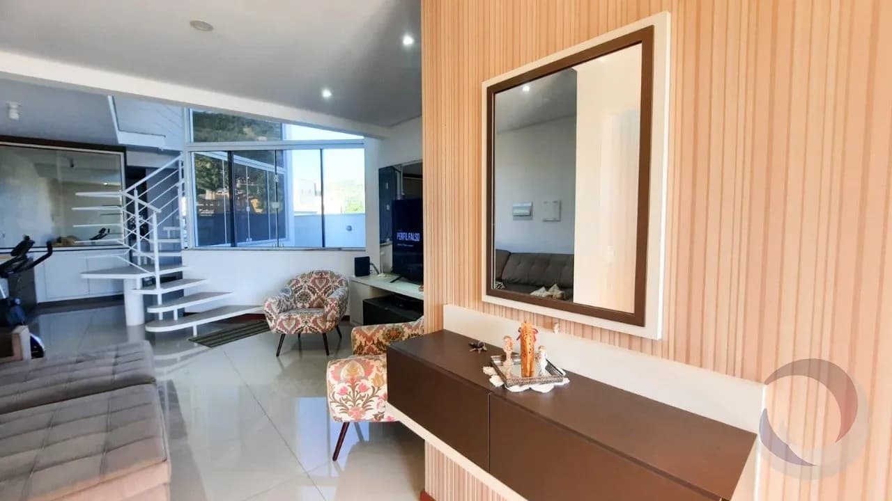 Casa para venda com 3 dormitórios em Ribeirão da Ilha com 151 m² — foto 2