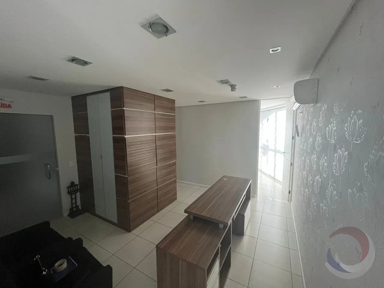 Sala comercial para venda em Centro com 92 m² — foto principal