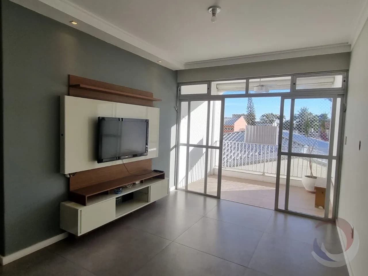Apartamento para venda com 3 dormitórios em Coqueiros com 120 m² — foto principal