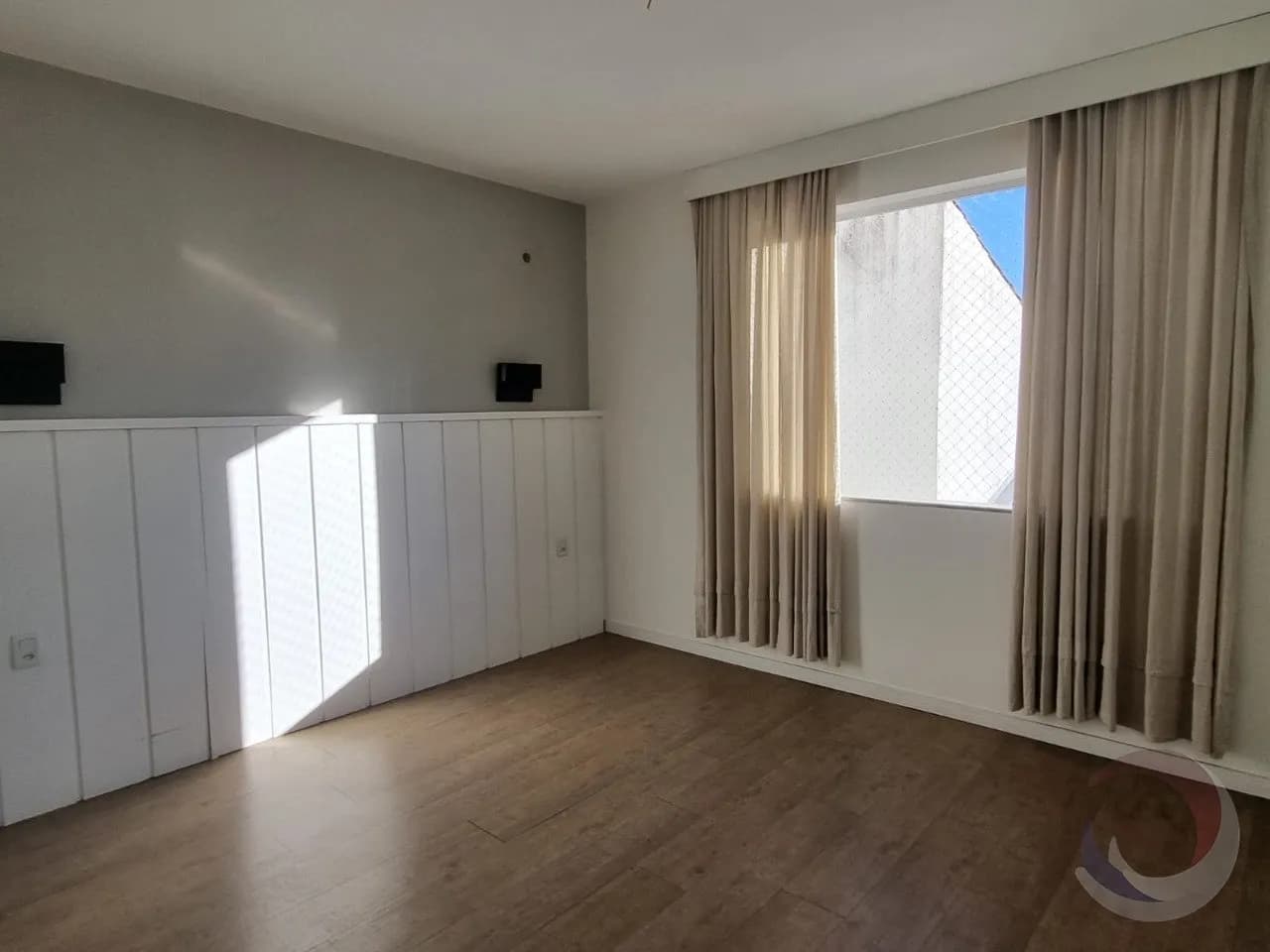 Apartamento para venda com 3 dormitórios em Coqueiros com 120 m² — foto 5