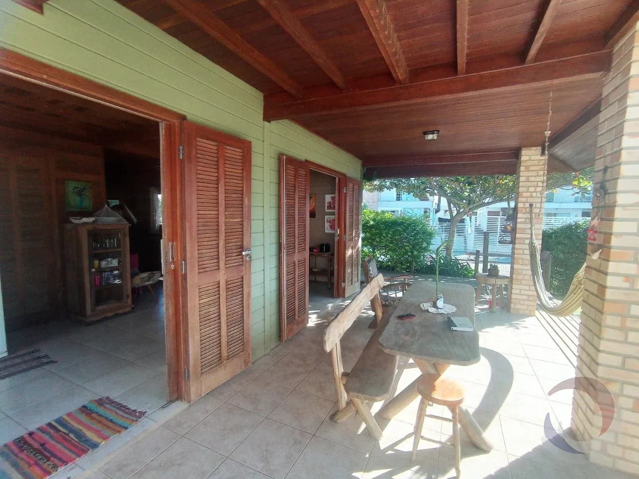 Casa para venda com 2 dormitórios em Campeche com 148 m² — foto principal