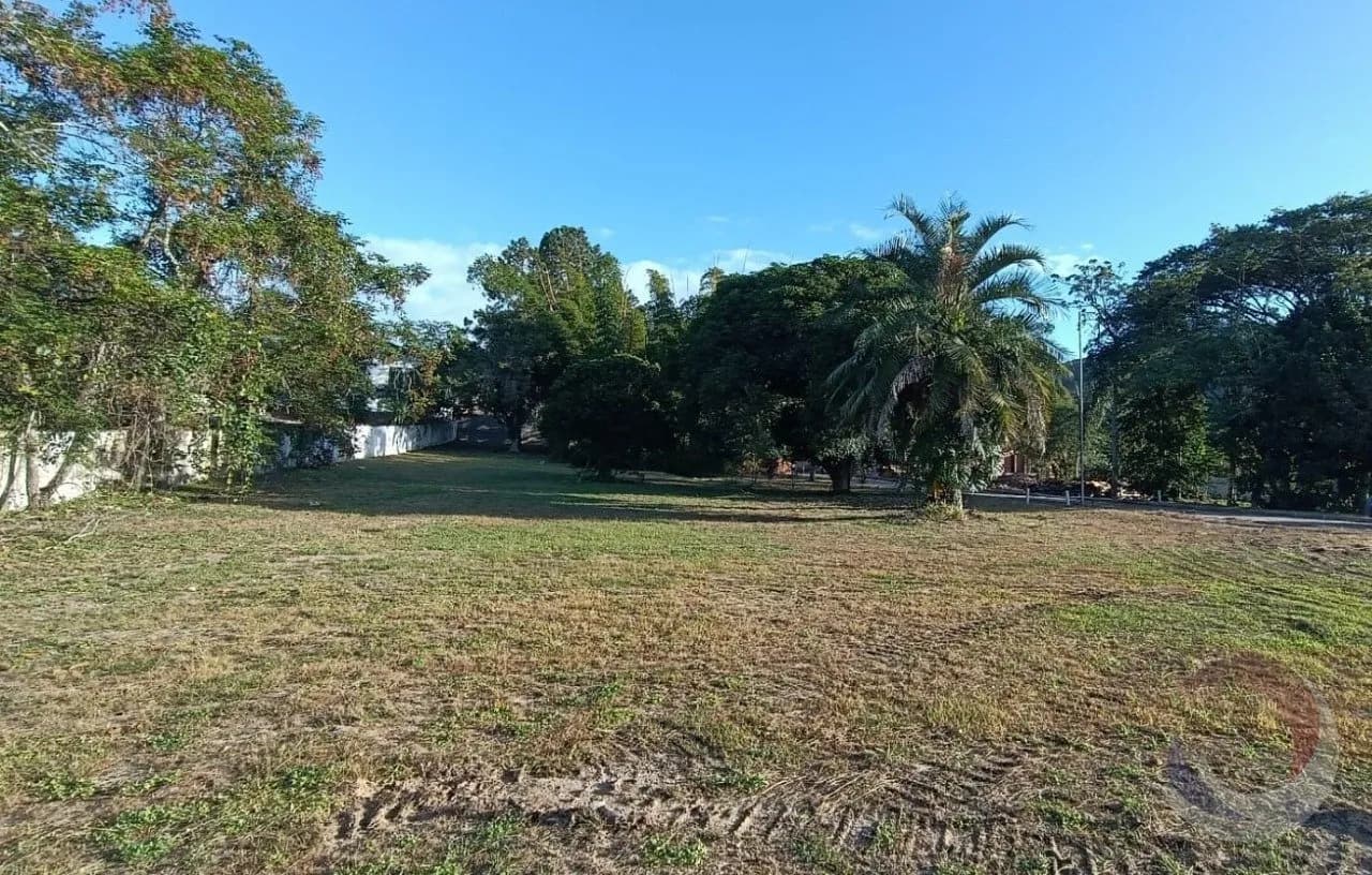 Terreno para venda em Ratones com 454 m² — foto principal