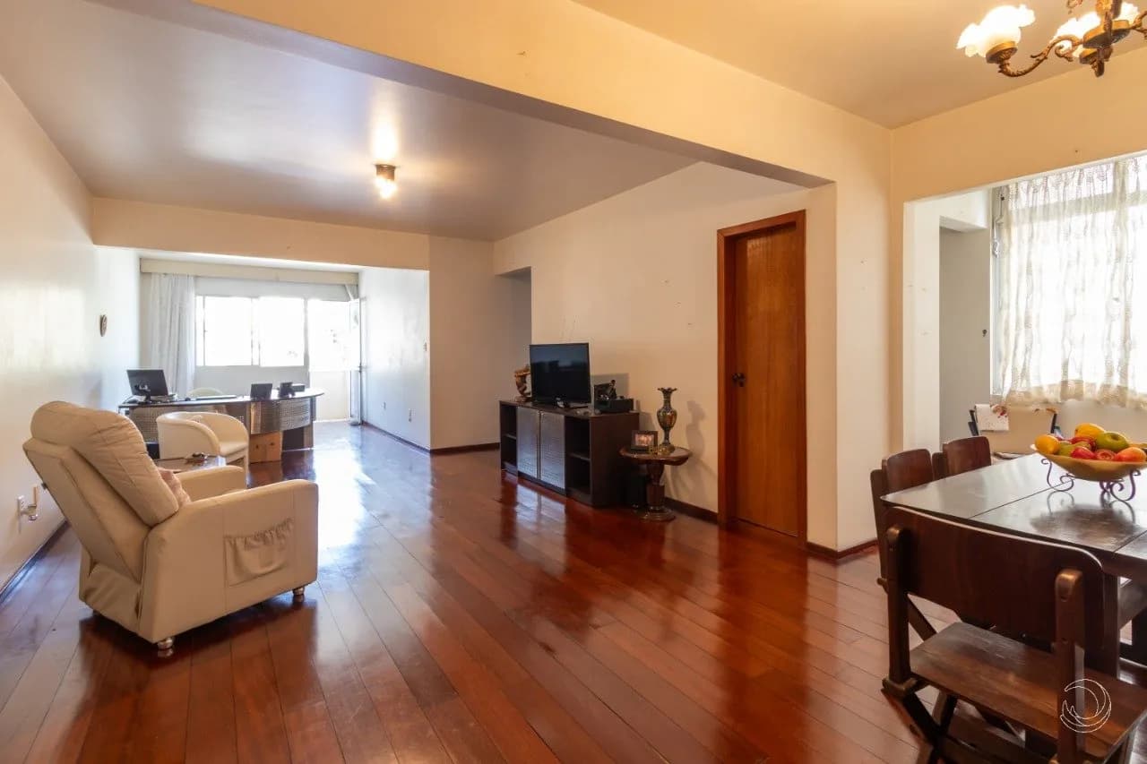 Apartamento para venda com 3 dormitórios em Centro com 140 m² — foto principal