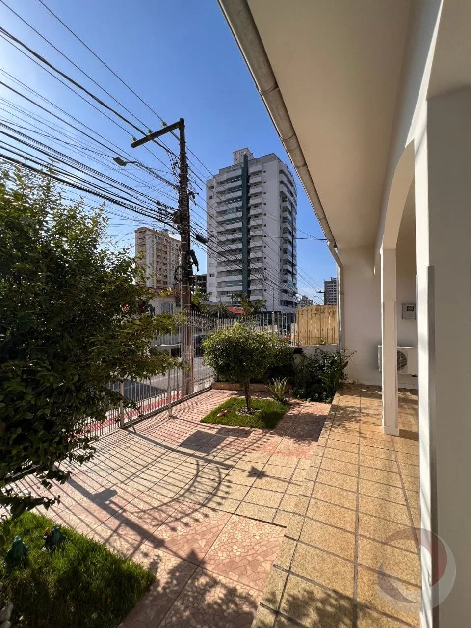 Casa para venda com 3 dormitórios em Barreiros com 165 m² — foto 2