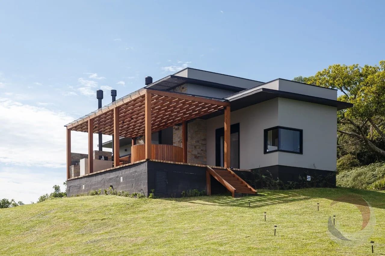 Casa para venda com 3 dormitórios em Rancho Queimado com 225 m²