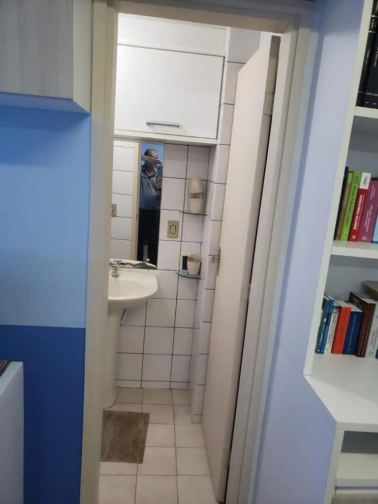 Sala comercial para venda em Kobrasol com 24 m² — foto 3