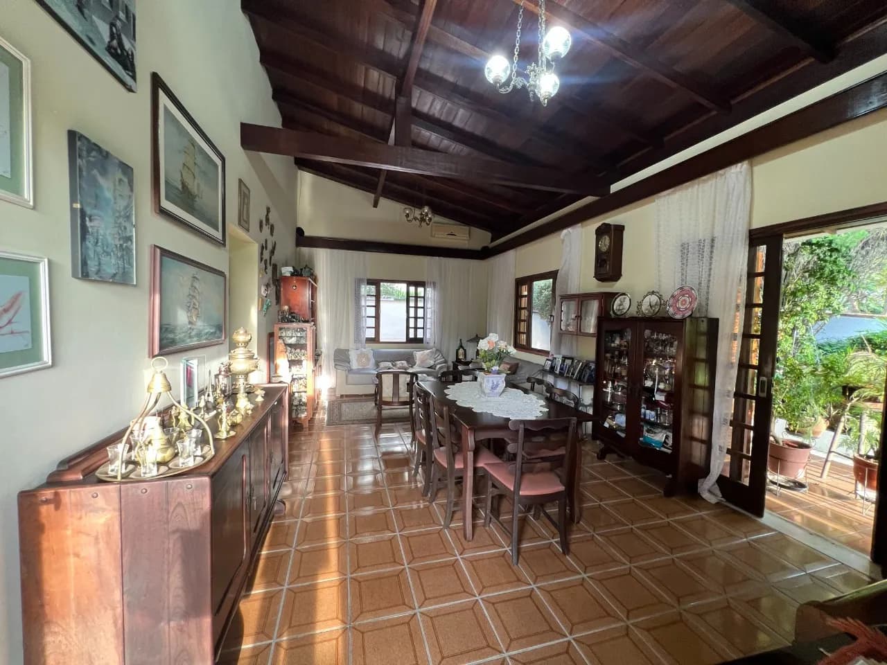 Casa para venda com 4 dormitórios em Sambaqui com 160 m² — foto 4