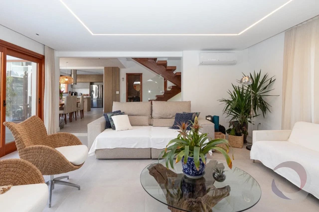 Casa para venda com 4 dormitórios em Rio Tavares com 600 m² — foto 2