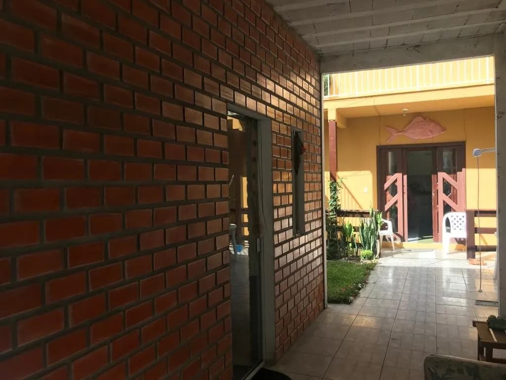 Casa para venda com 5 dormitórios em Lagoa Da Conceição com 250 m² — foto 2