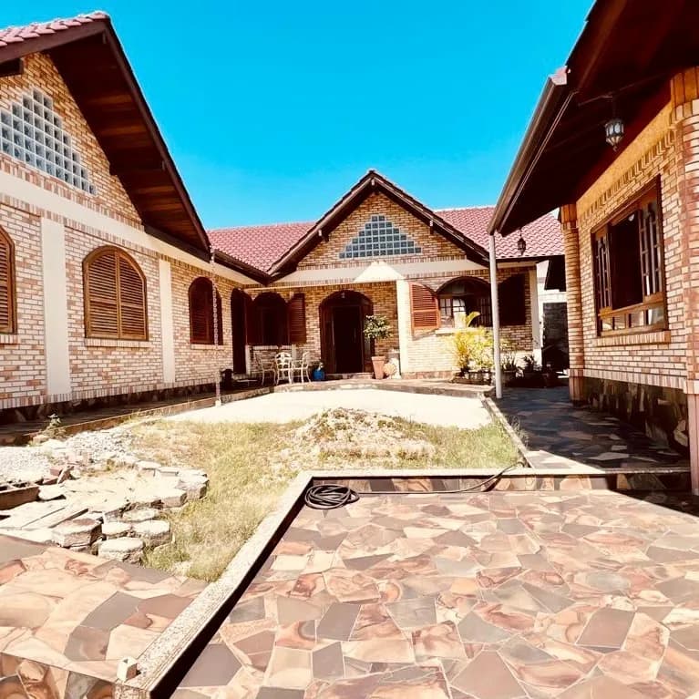 Casa para venda com 5 dormitórios em Itaguaçu com 408 m² — foto 2