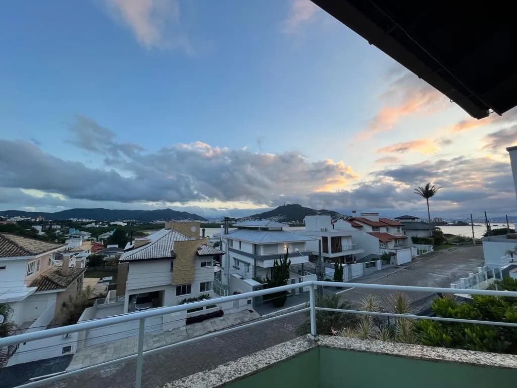 Casa para venda com 4 dormitórios em Joao Paulo com 289 m² — foto 2