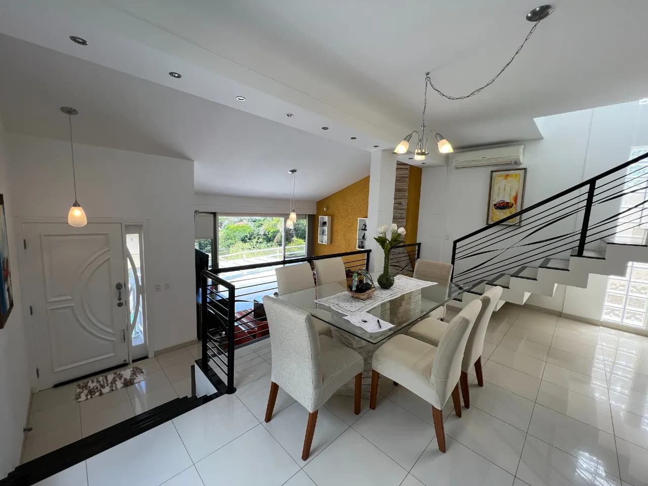 Casa para venda com 3 dormitórios em Pantanal com 230 m² — foto 4