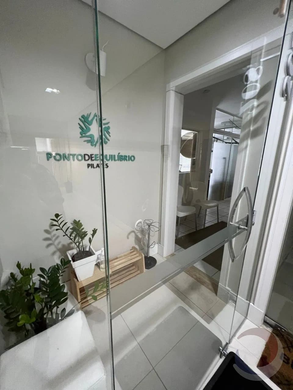 Sala comercial para venda em Trindade com 43 m²