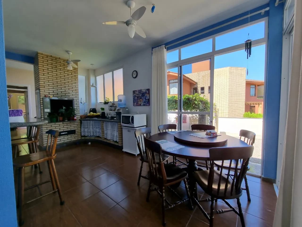 Casa para venda com 4 dormitórios em Cacupé com 444 m² — foto 2