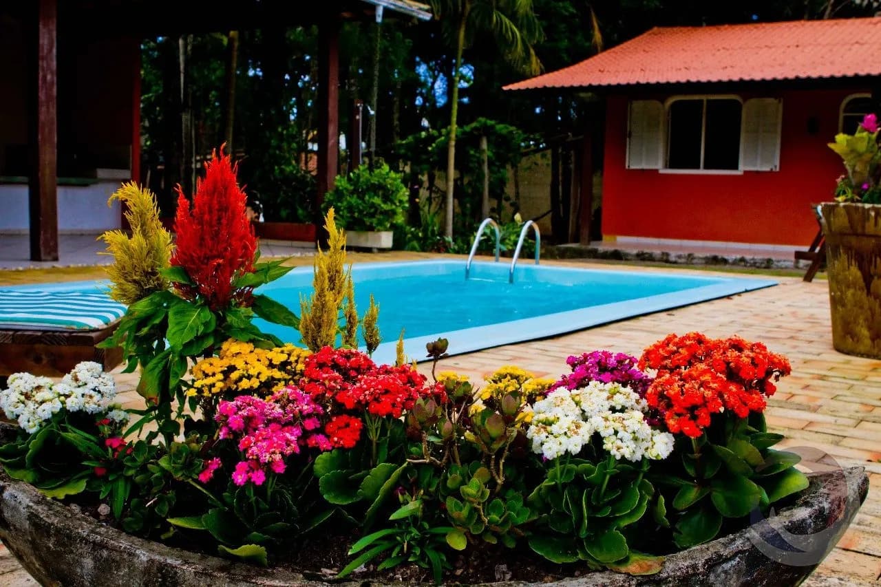 Casa para venda com 4 dormitórios em Vargem Grande com 300 m² — foto principal