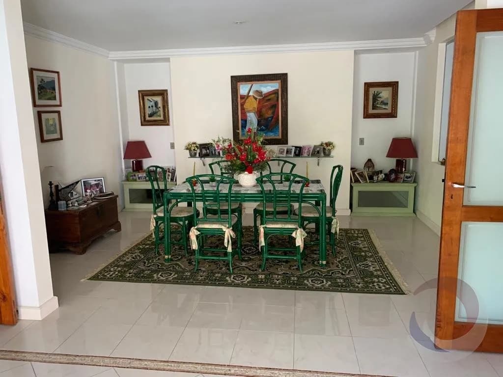 Casa para venda com 4 dormitórios em Côrrego Grande com 750 m² — foto 3