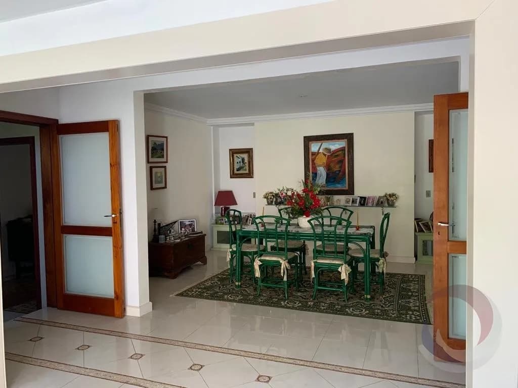 Casa para venda com 4 dormitórios em Côrrego Grande com 750 m² — foto 5