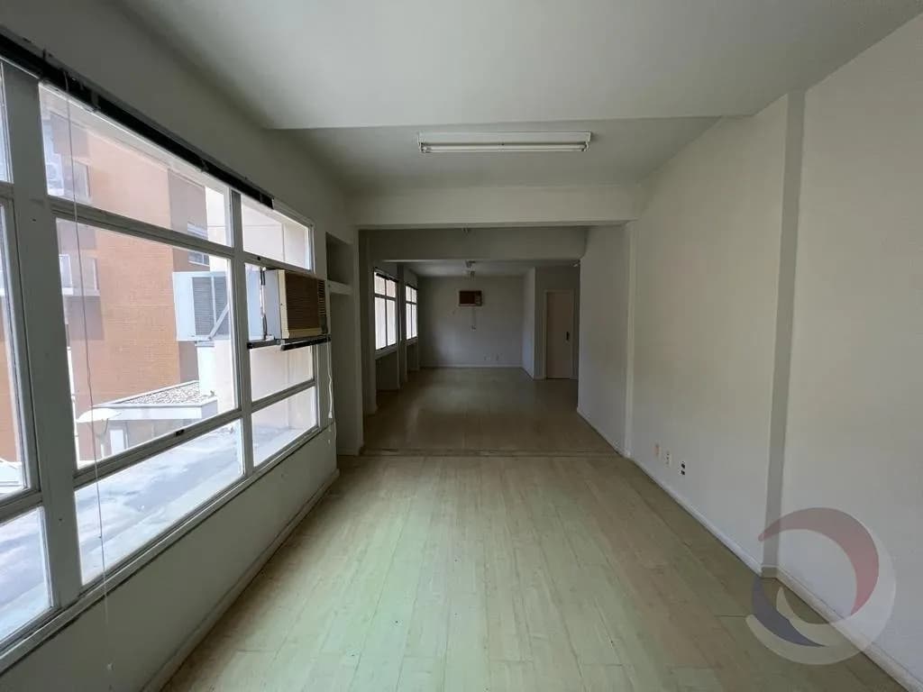 Prédio comercial para venda em Centro com 1686 m² — foto 2