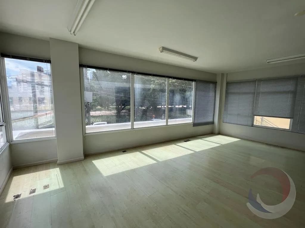 Prédio comercial para venda em Centro com 1686 m² — foto principal