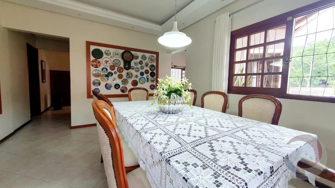 Casa para venda com 4 dormitórios em Agronômica com 162 m² — foto 3