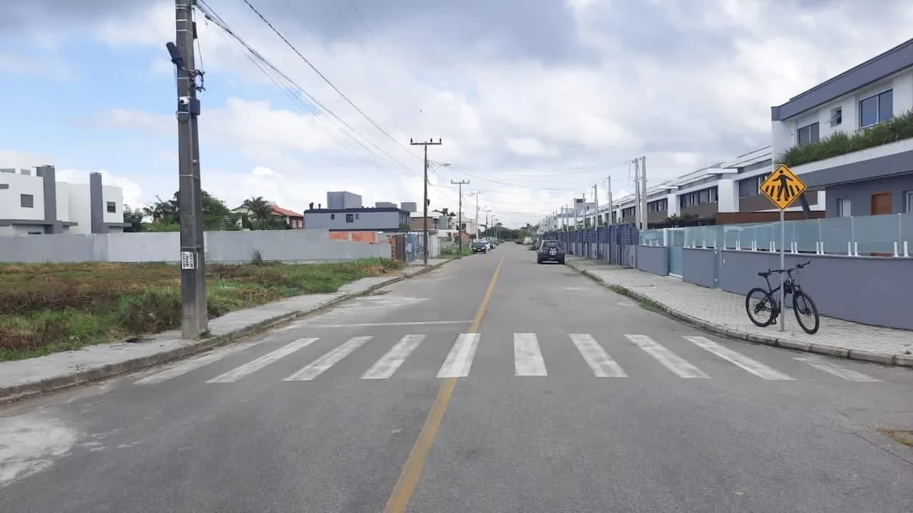 Terreno para venda em Campeche com 780 m² — foto 2
