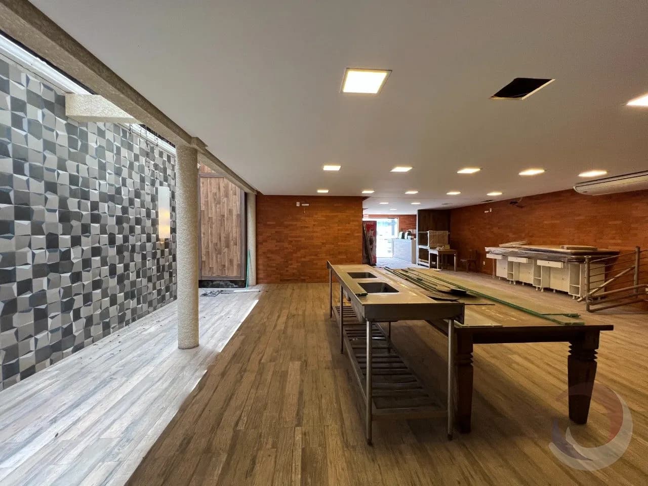 Casa comercial para venda em Agronômica com 464 m² — foto principal