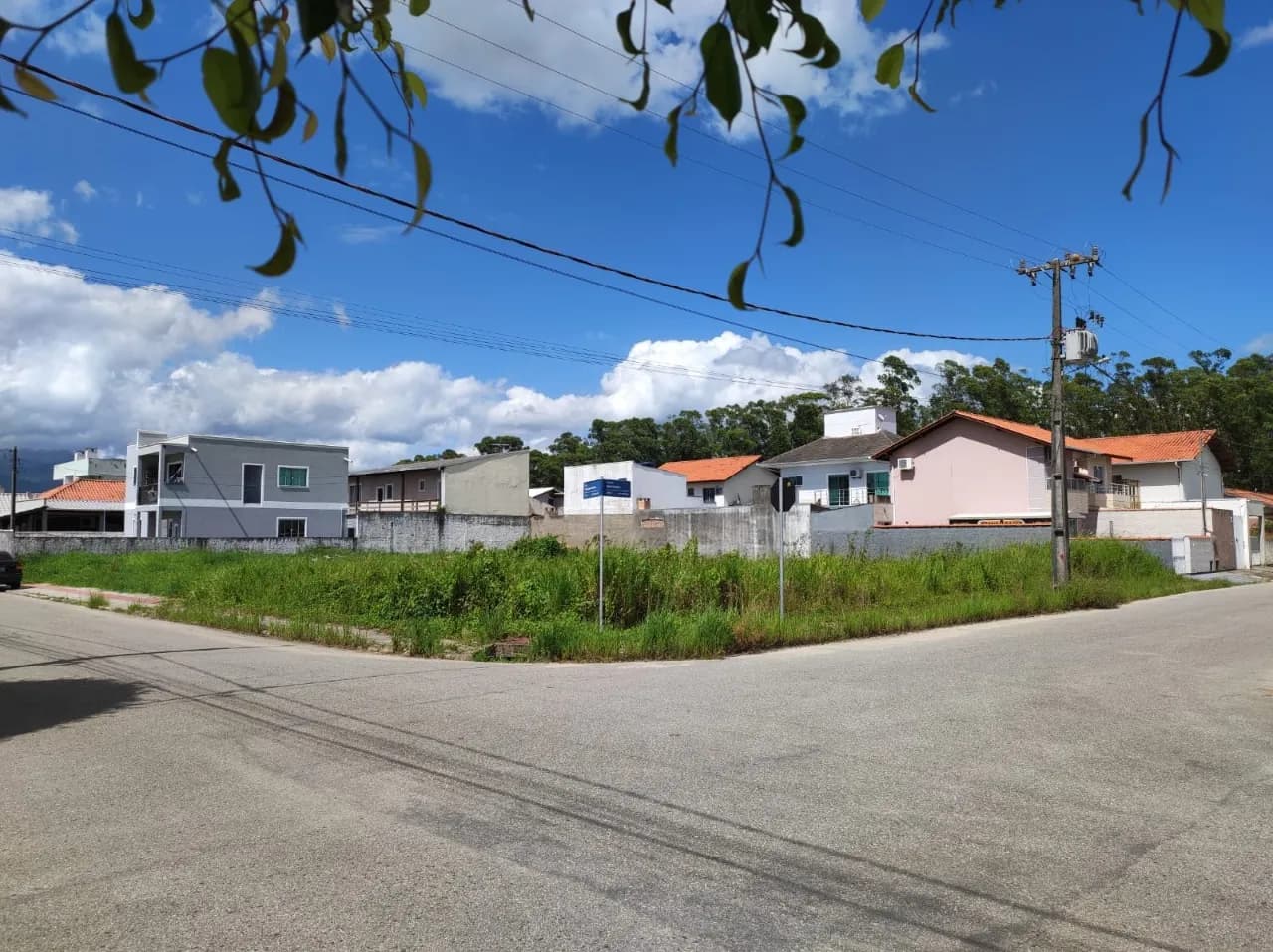 Terreno para venda em Aririu com 451 m²