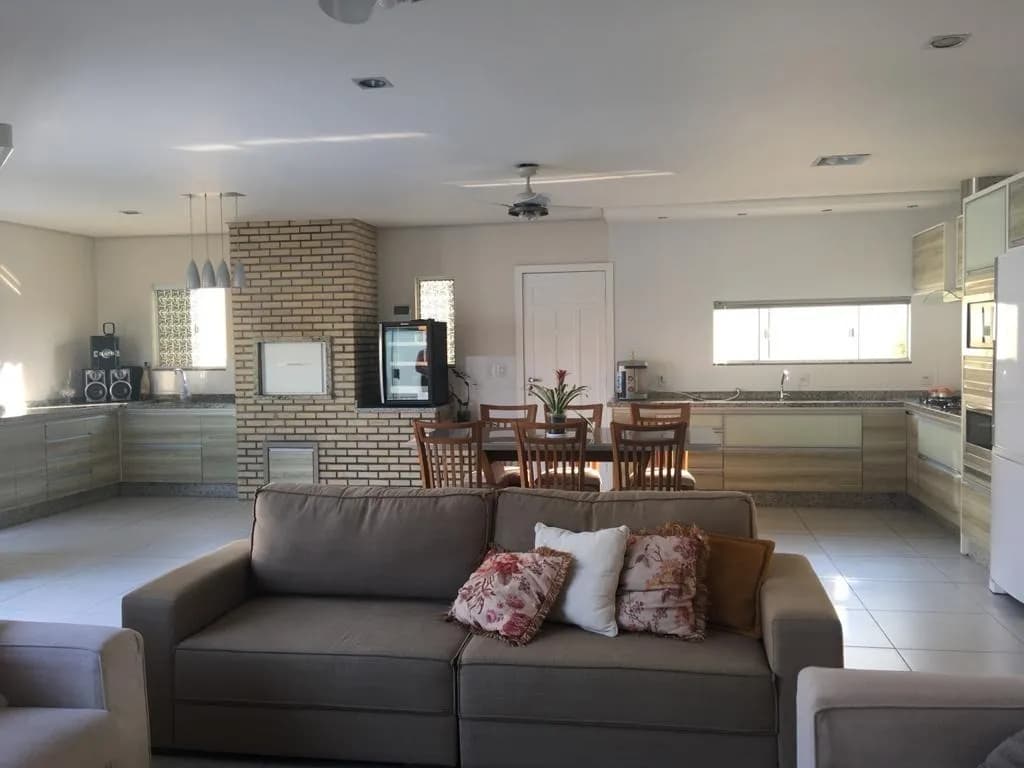 Casa para venda com 4 dormitórios em Carianos com 321 m² — foto 4