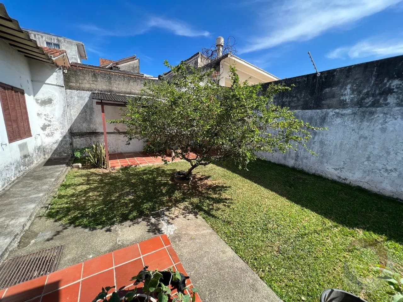 Terreno para venda em Coqueiros com 744 m² — foto 4