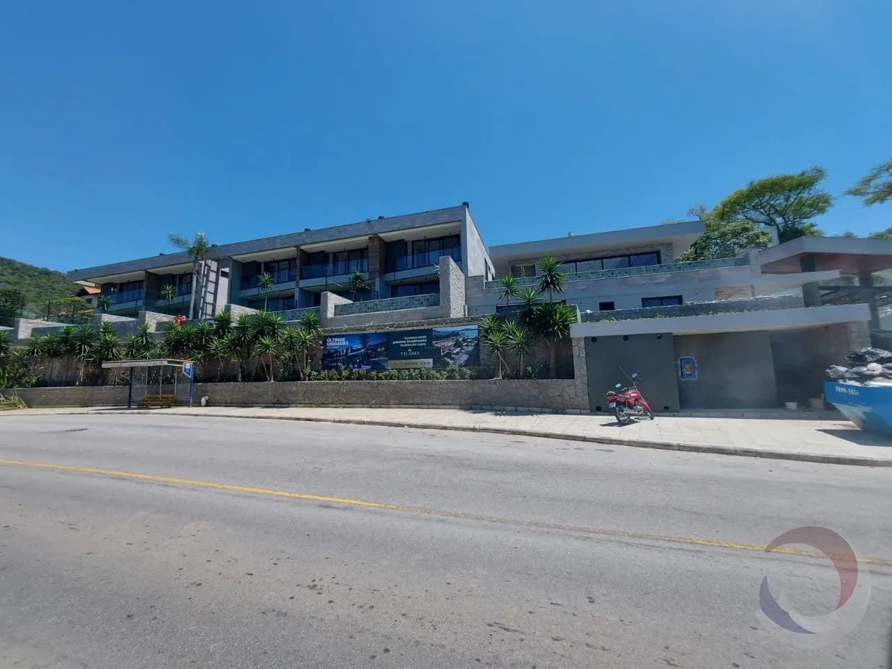 Casa para venda com 3 dormitórios em Canto Da Lagoa com 195 m² — foto 2