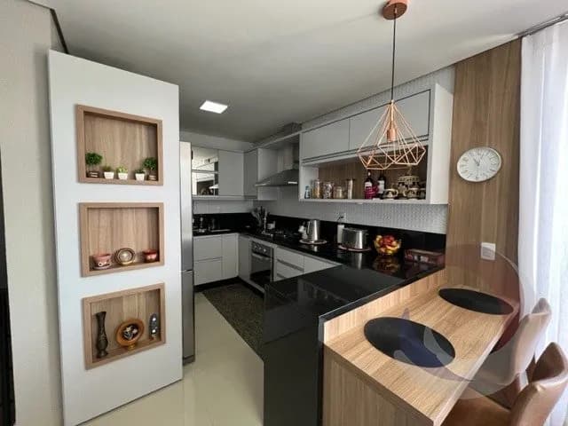 Casa para venda com 3 dormitórios em Côrrego Grande com 176 m² — foto 3