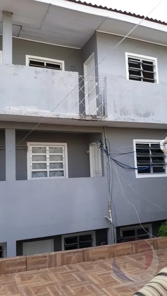 Casa para venda com 1 dormitório, em Barreiros com 377 m² — foto principal