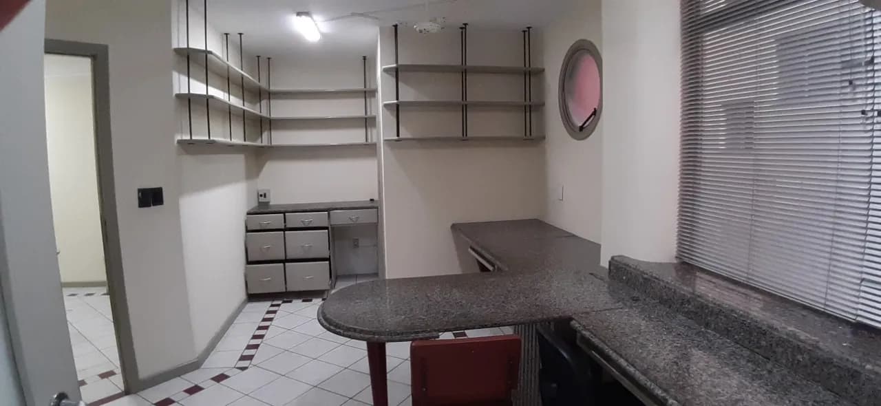 Sala comercial para venda em Centro com 49 m² — foto principal