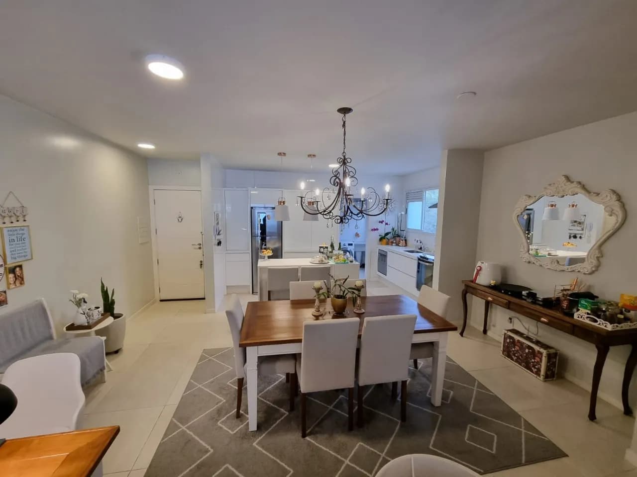 Apartamento para venda com 3 dormitórios em Itacorubi com 104 m² — foto 2