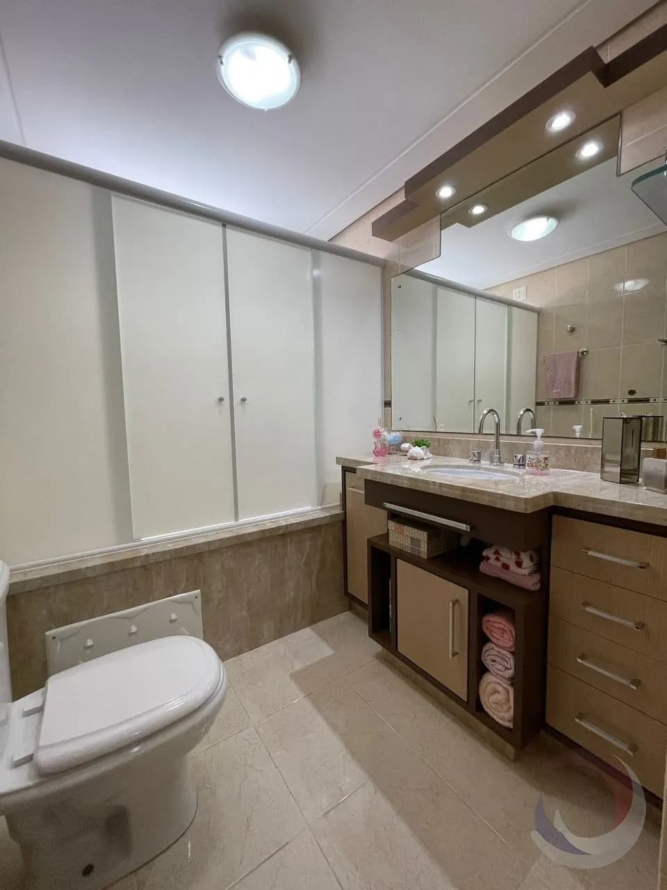 Apartamento para venda com 4 dormitórios em Campinas com 150 m² — foto 2