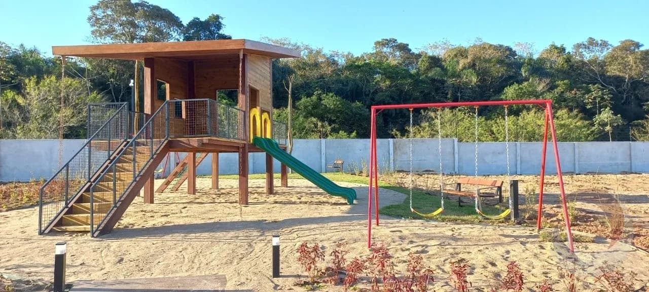 Terreno para venda em Pedra Branca com 320 m² — foto principal
