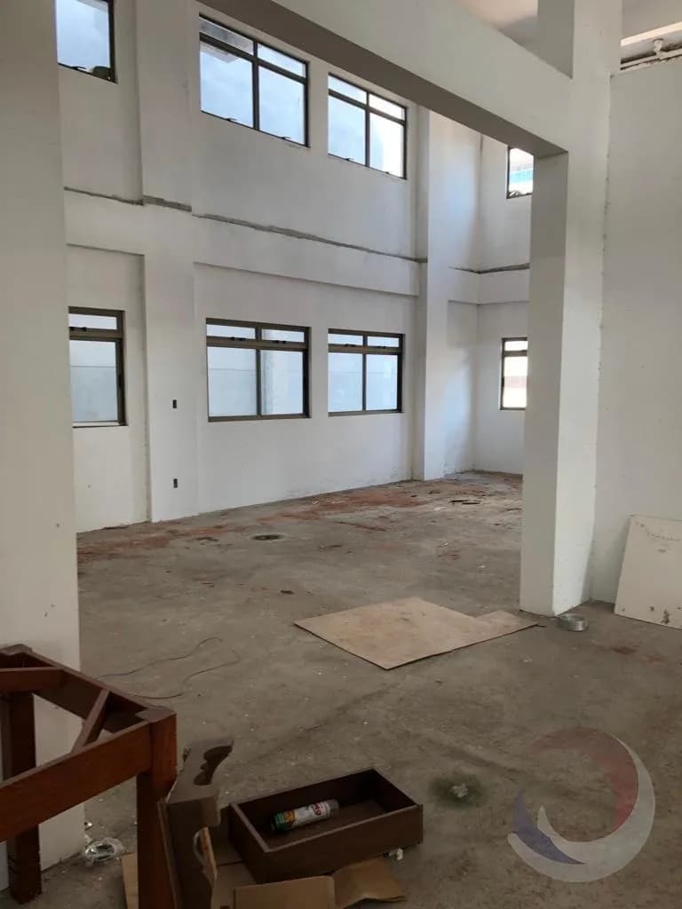 Casa comercial para venda em Pedra Branca com 578 m²