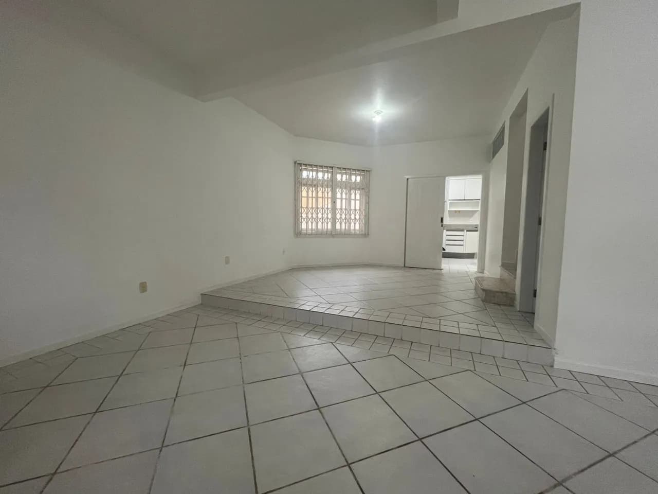 Casa para venda com 5 dormitórios em Balneário com 237 m² — foto principal