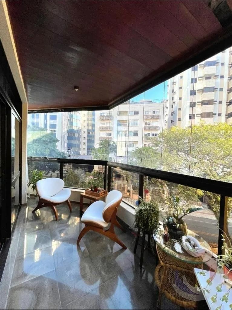 Apartamento para venda com 4 dormitórios em Centro com 237 m² — foto 2