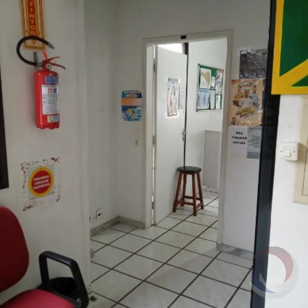 Sala comercial para venda em Centro com 128 m² — foto 2