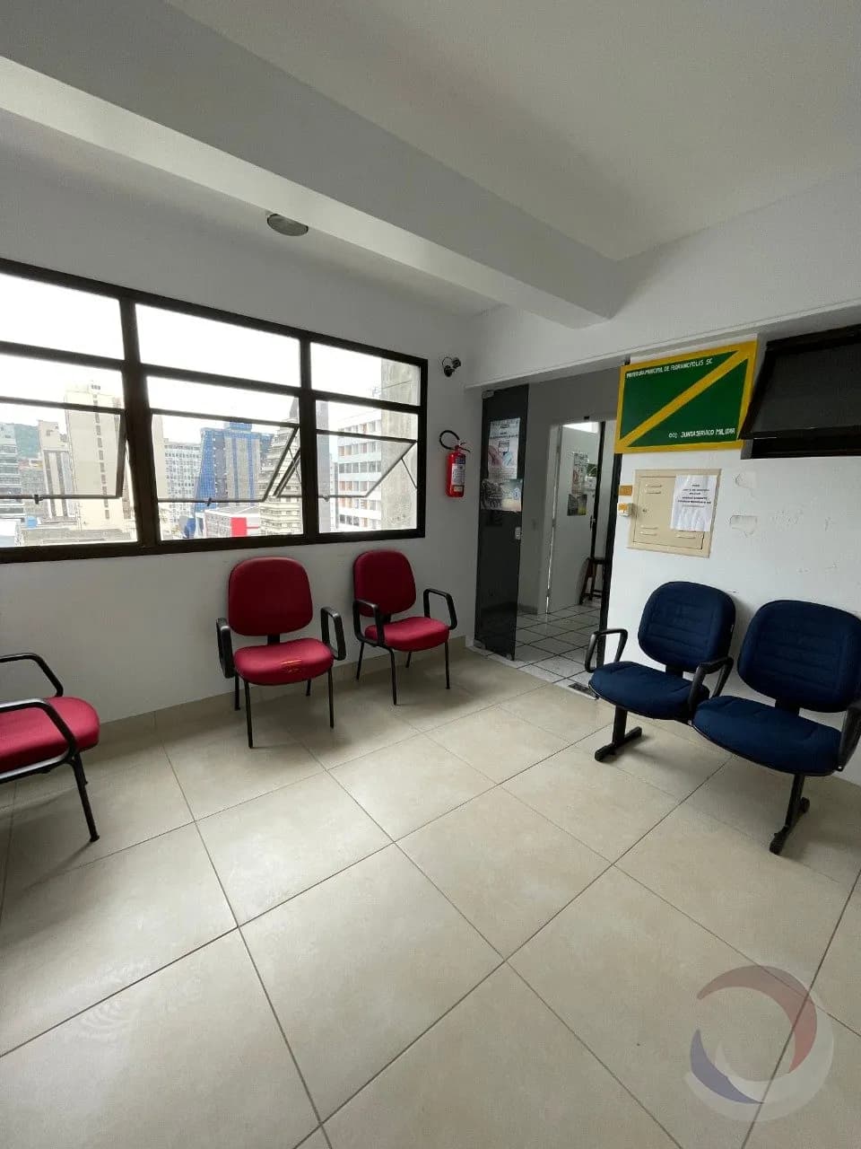 Sala comercial para venda em Centro com 128 m² — foto 3