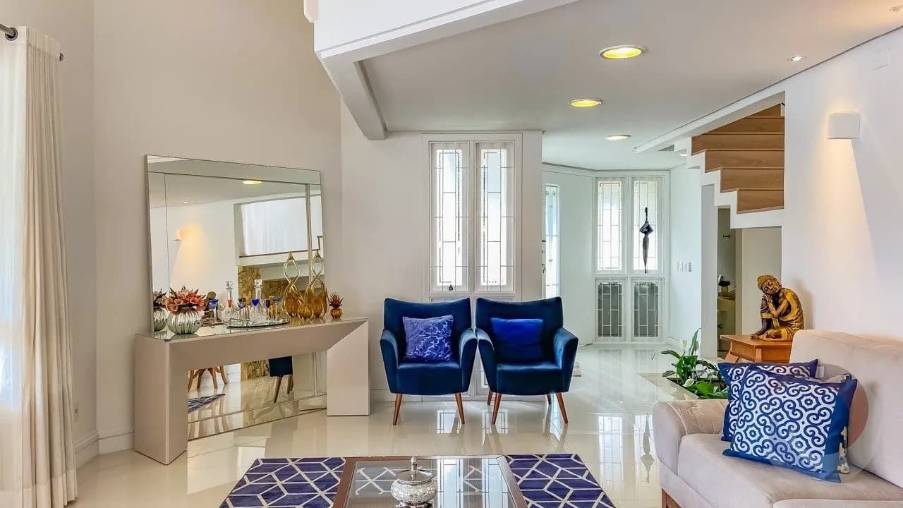 Casa para venda com 4 dormitórios em Côrrego Grande com 329 m² — foto 2