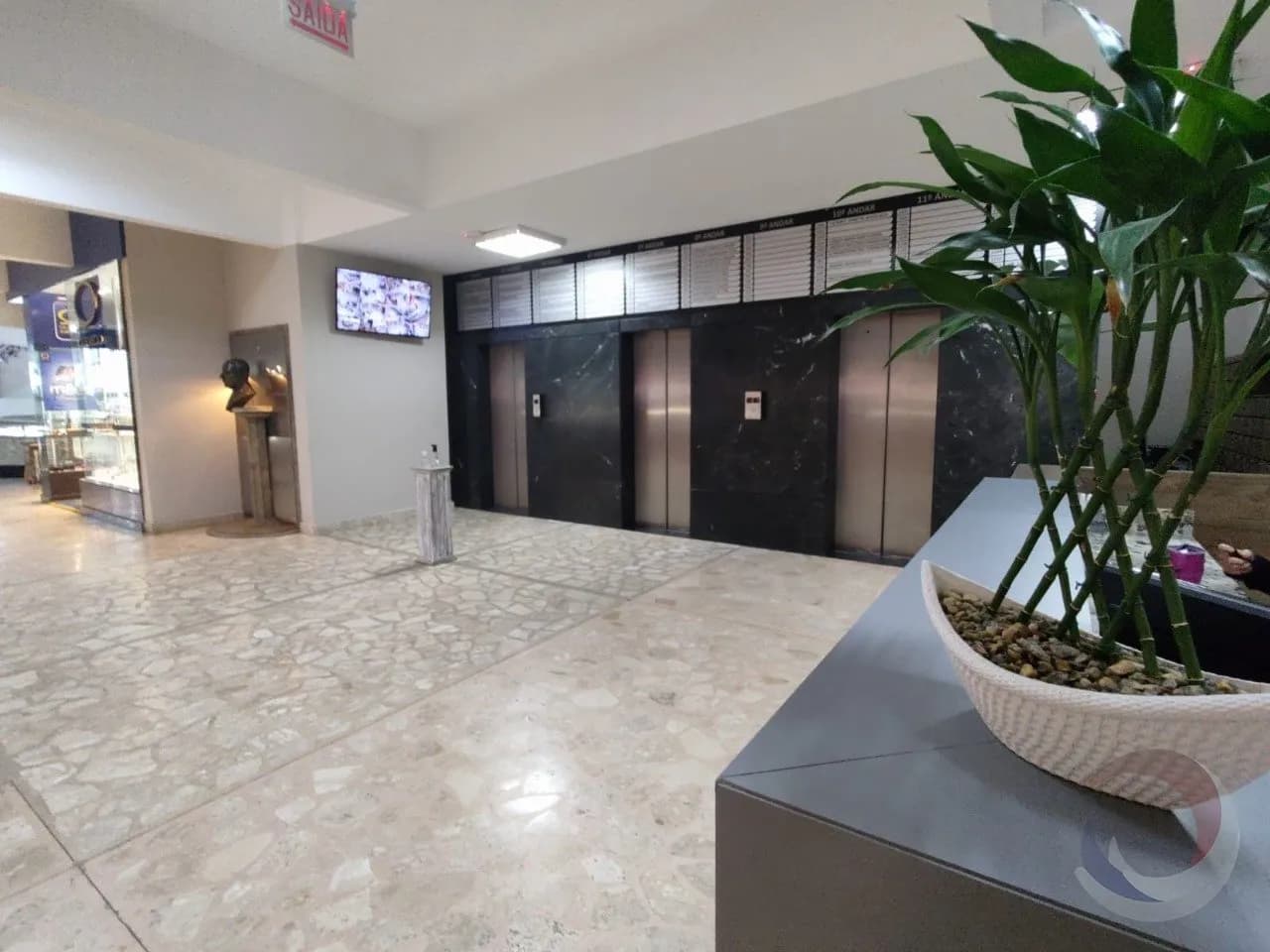 Sala comercial para venda em Centro com 55 m² — foto 5