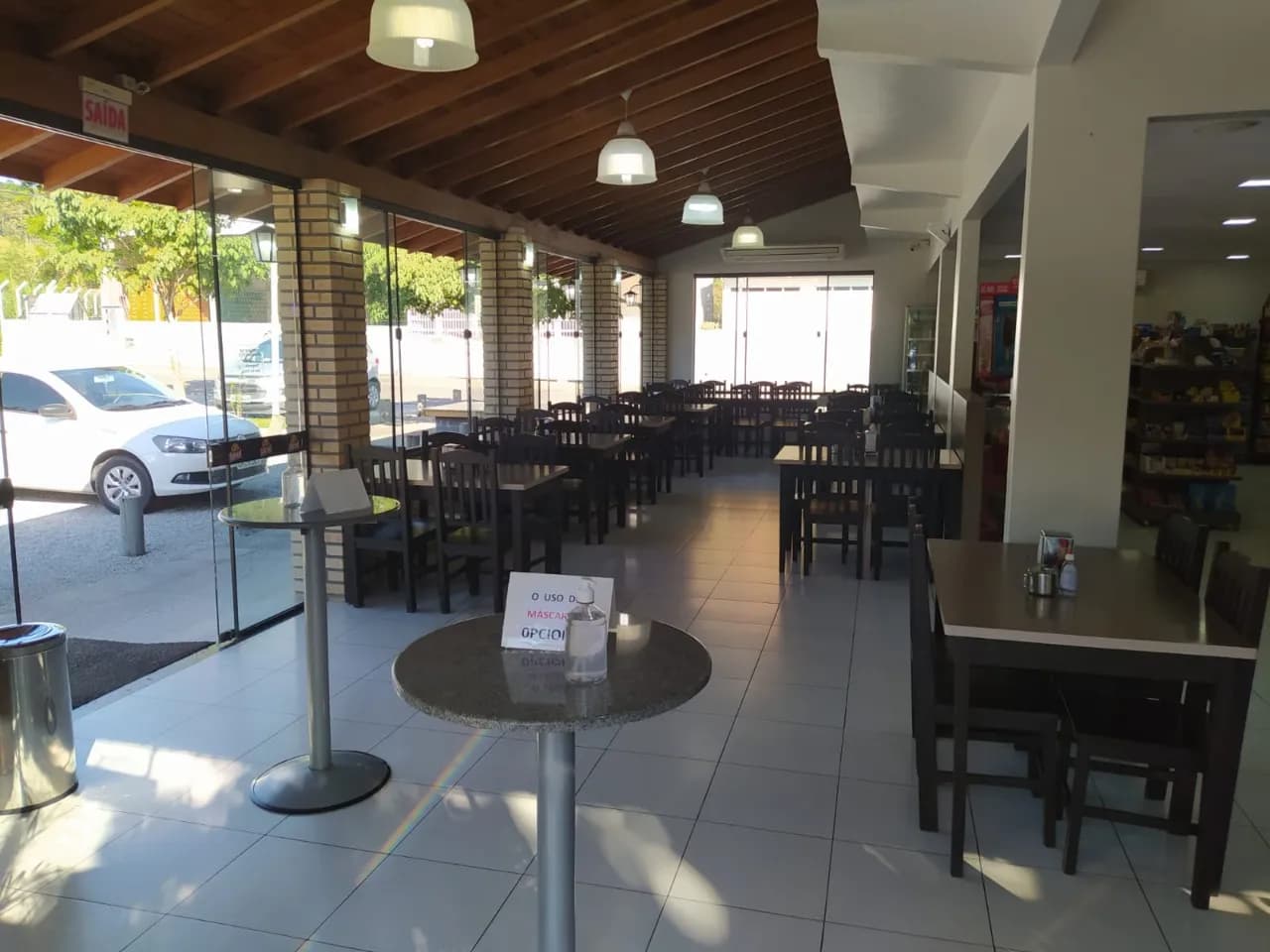 Flat para venda com 3 dormitórios em Águas Mornas com 320 m² — foto 2