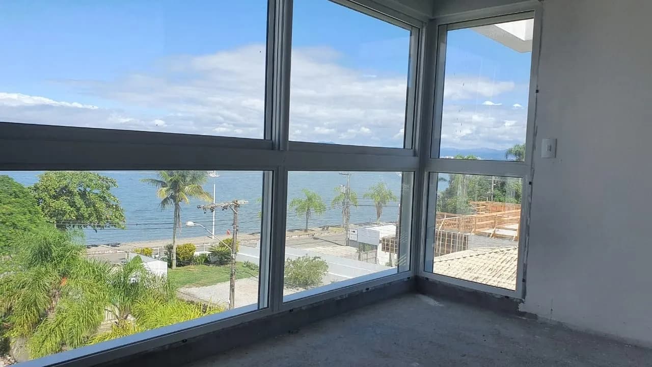 Apartamento duplex para venda com 3 dormitórios em Cacupé com 159 m² — foto 2